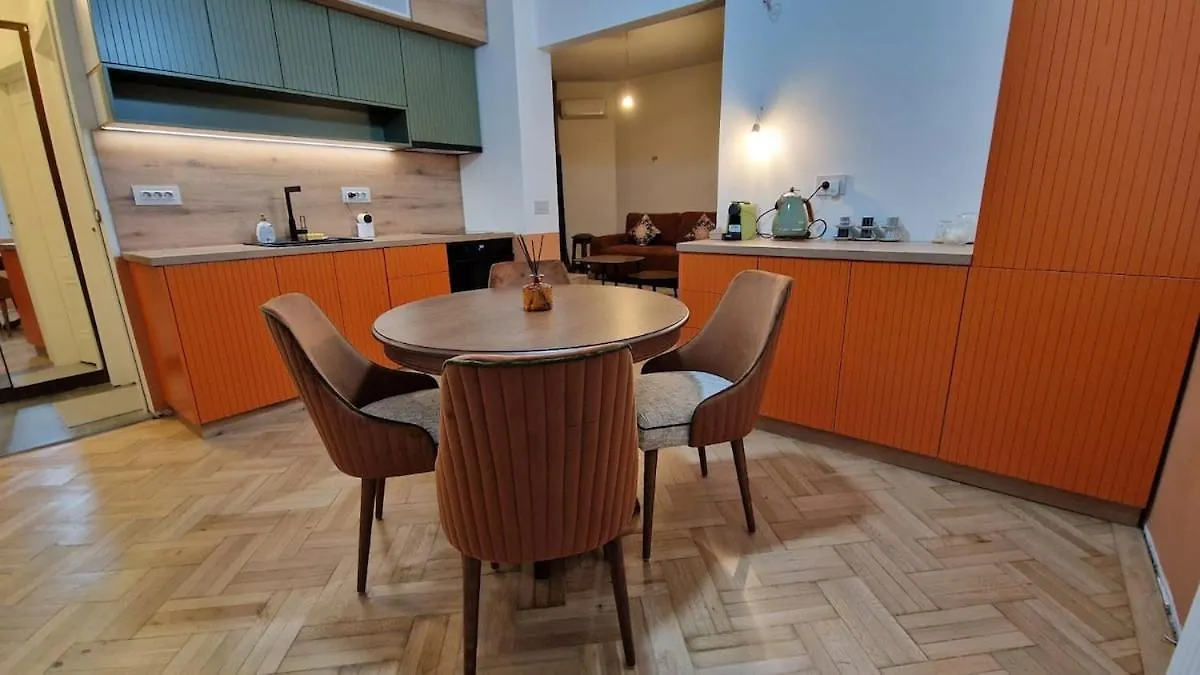 Sicilia Luxury Suite By Sattal Bucharest Apartment